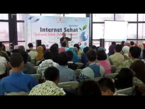 Seminar Internet Sehat di BG Junction Surabaya (21/5/2011)