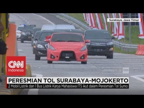 Aksi Presiden Jokowi Saat Jajal Mobil Listrik Karya ITS EZZY II di Tol SuMo