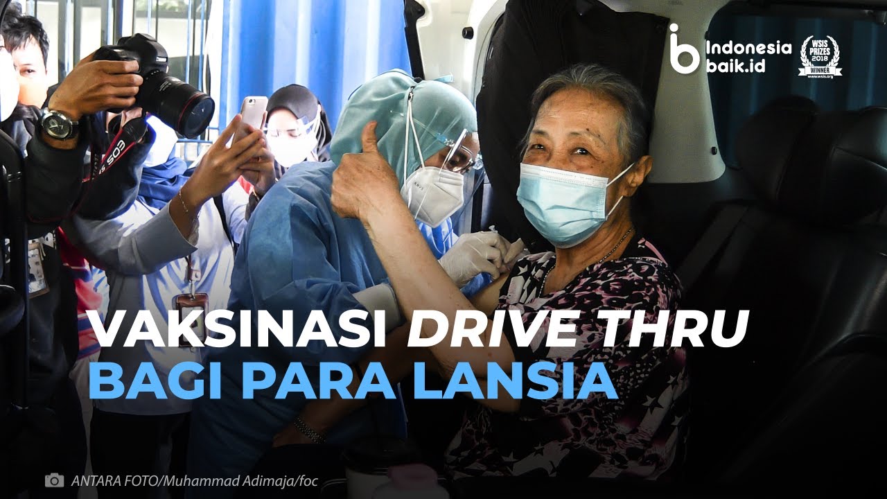 Vaksinasi Drive Thru Bagi Para Lansia